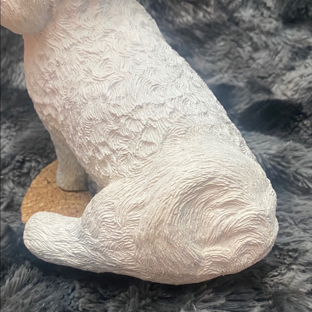 Sandicast White Dog Figurine - Picture 6 of 16
